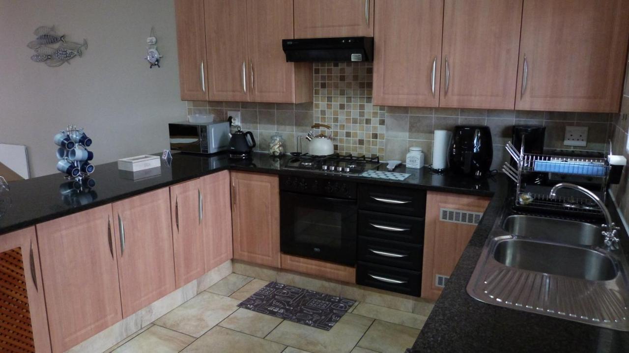 Settle Inn Self Catering Units Колчестър Екстериор снимка