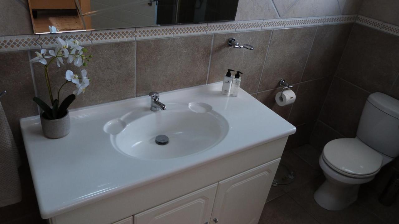 Settle Inn Self Catering Units Колчестър Екстериор снимка