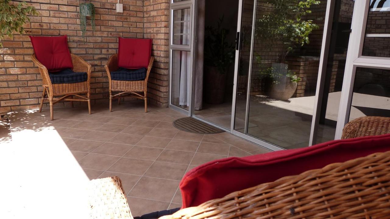 Settle Inn Self Catering Units Колчестър Екстериор снимка