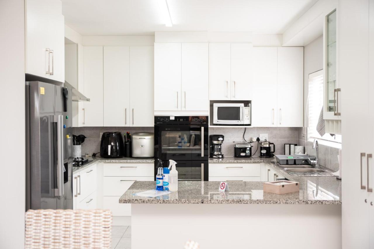 Settle Inn Self Catering Units Колчестър Екстериор снимка