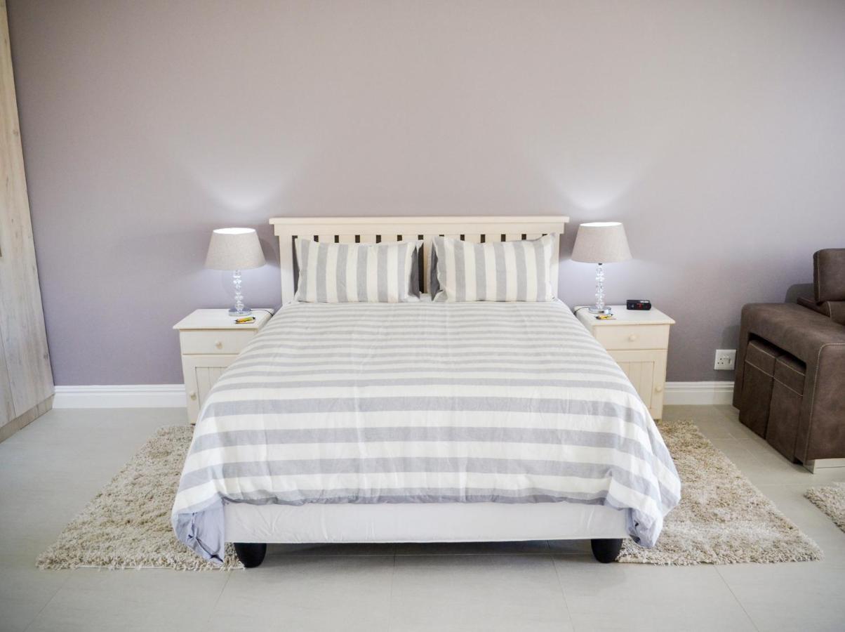 Settle Inn Self Catering Units Колчестър Екстериор снимка