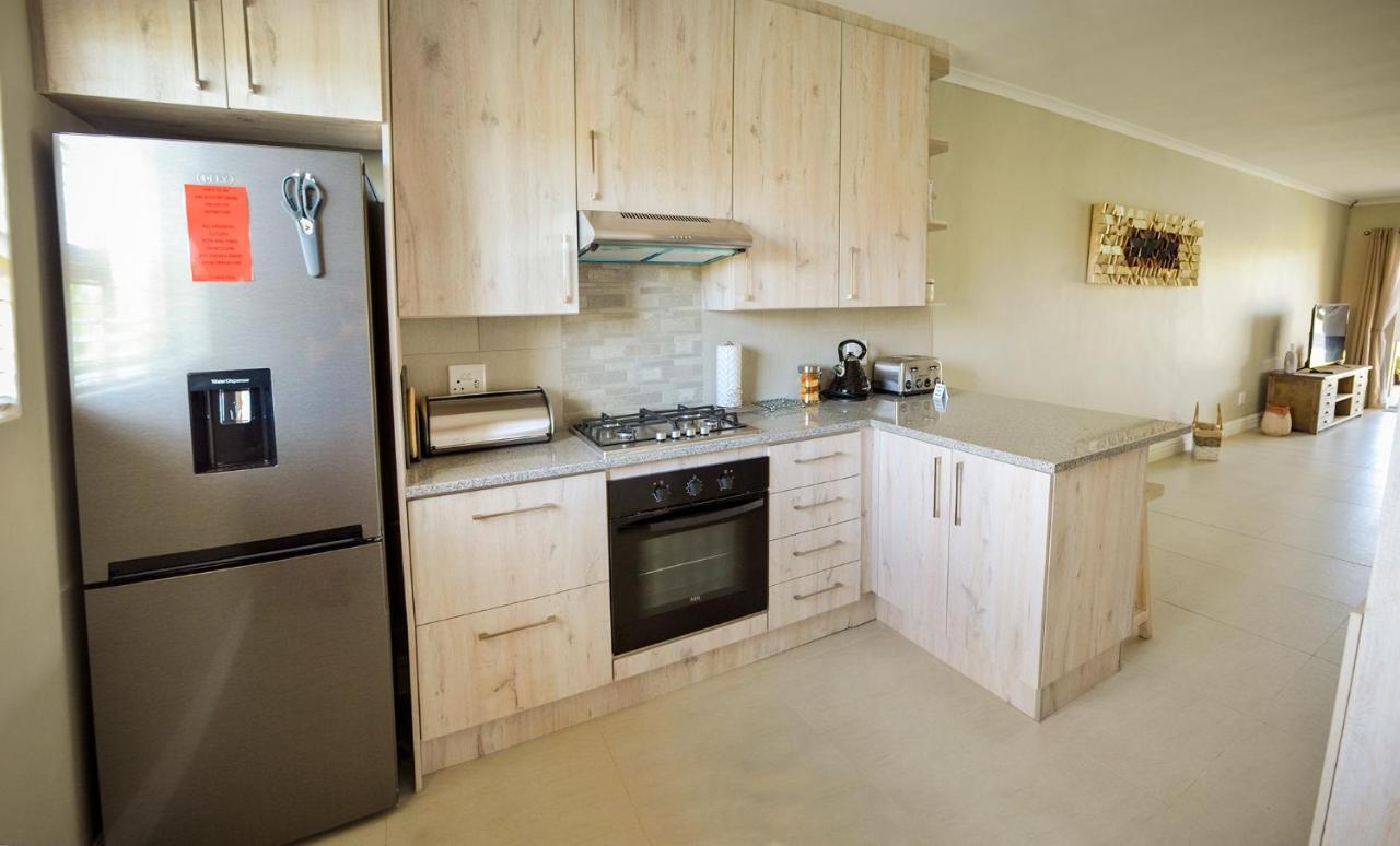 Settle Inn Self Catering Units Колчестър Екстериор снимка