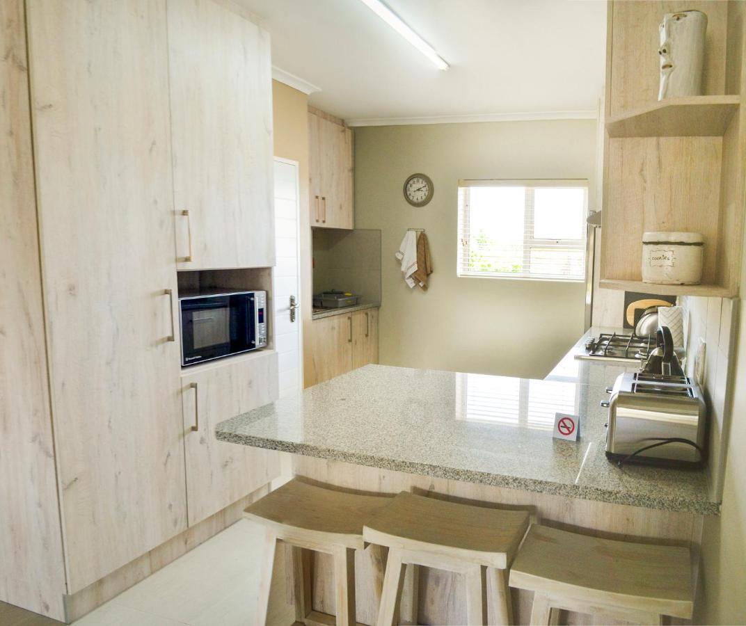 Settle Inn Self Catering Units Колчестър Екстериор снимка