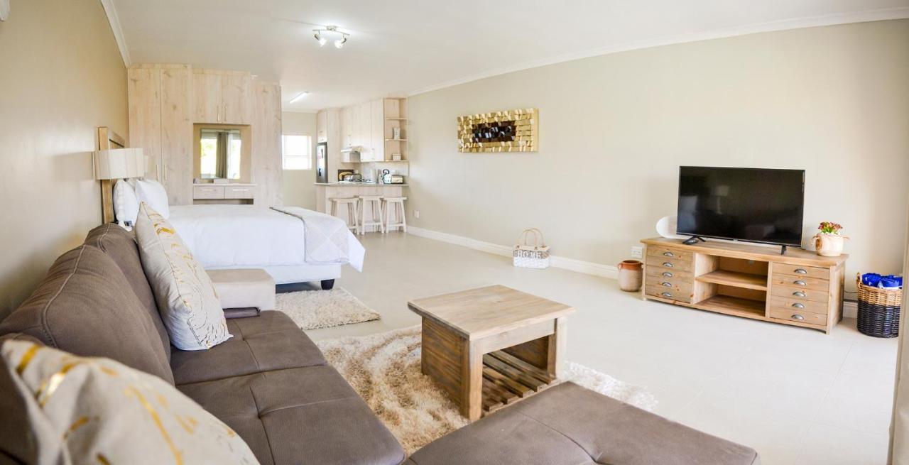 Settle Inn Self Catering Units Колчестър Екстериор снимка