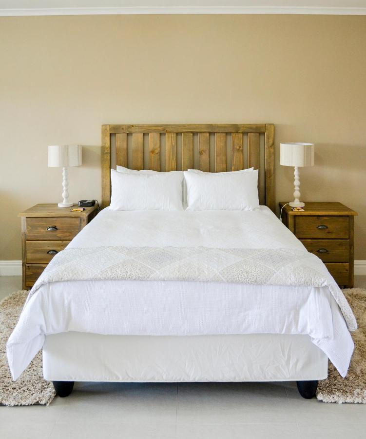 Settle Inn Self Catering Units Колчестър Екстериор снимка